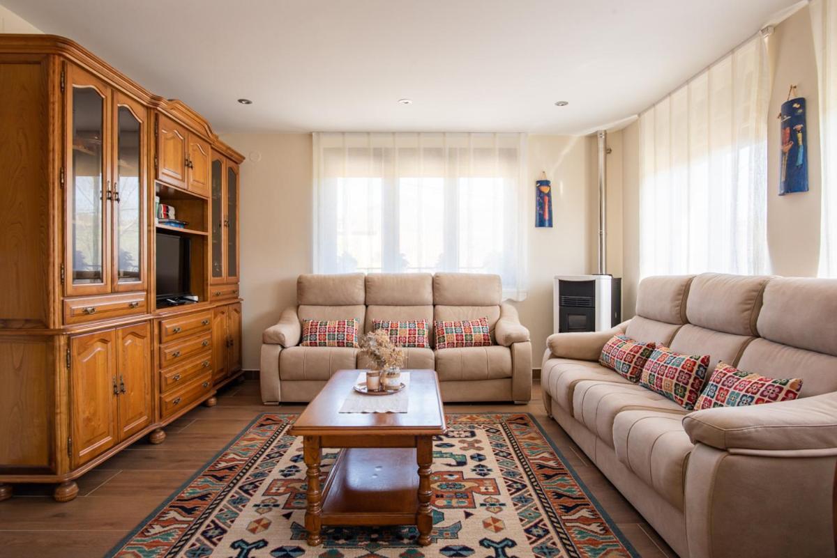 Apartamentos La Cortina Onís المظهر الخارجي الصورة