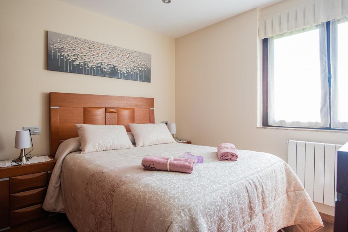 Apartamentos La Cortina Onís المظهر الخارجي الصورة