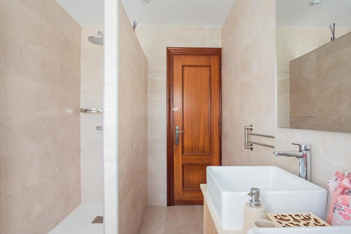 Apartamentos La Cortina Onís المظهر الخارجي الصورة