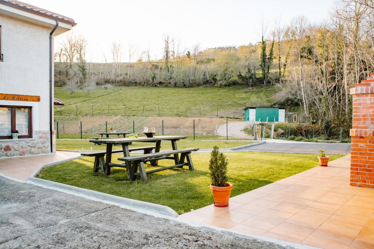Apartamentos La Cortina Onís المظهر الخارجي الصورة