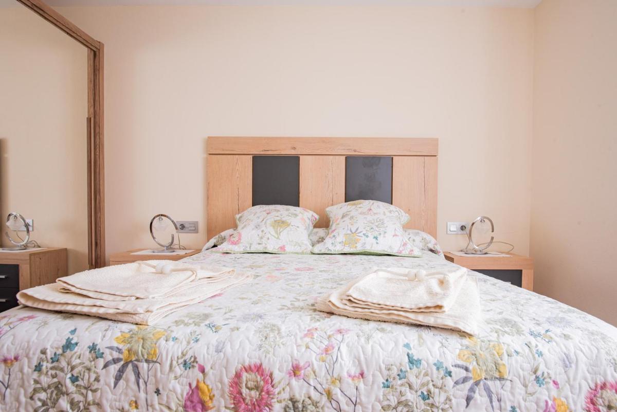 Apartamentos La Cortina Onís المظهر الخارجي الصورة